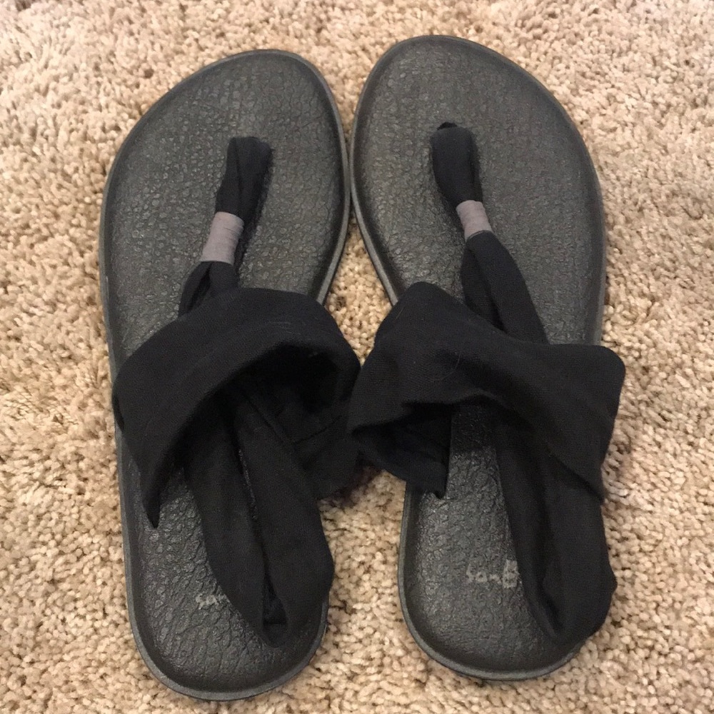 Sanuk sandals